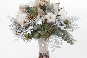 Bridal bouquet with cotton