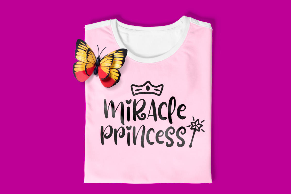 Pixie Ring Font preview 4