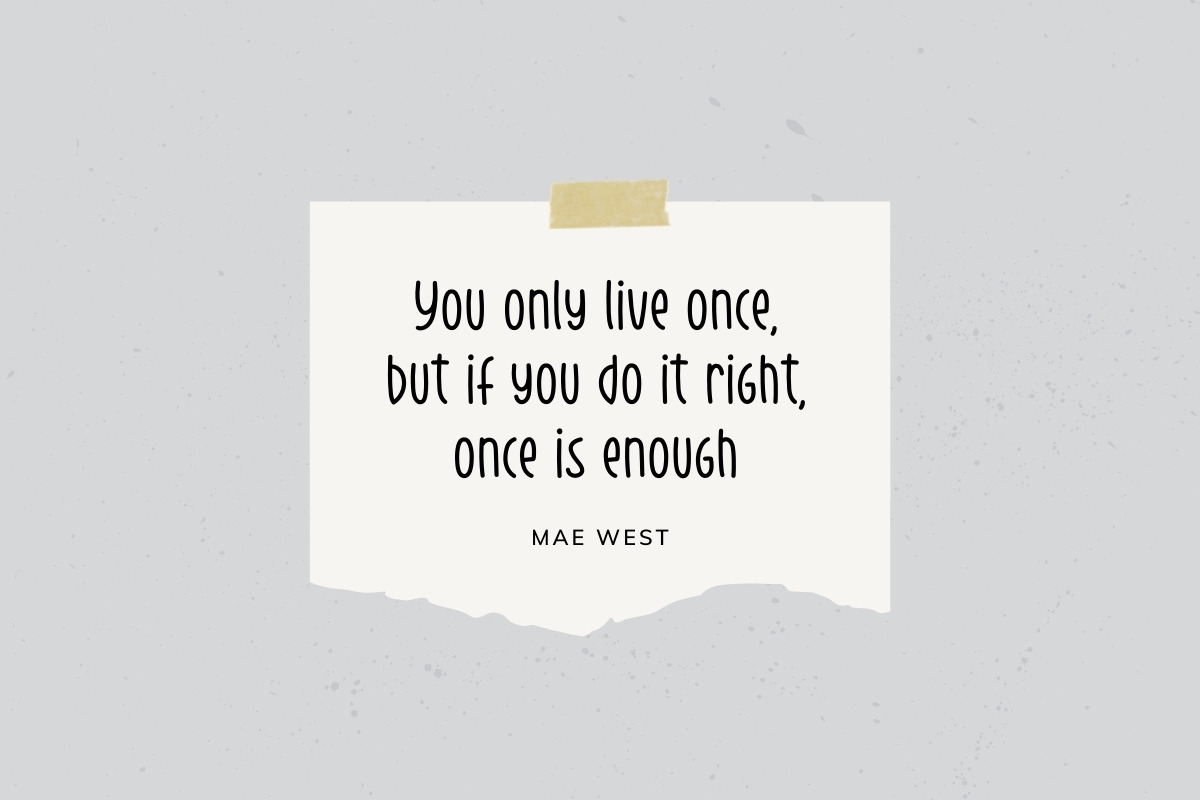 Super Monday, a Script Font by Kang1993 (Photo 7 of 9)