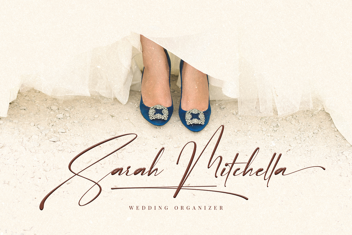 Arinttika Signature, a Script Font by Namara Creative Studio (Photo 2 of 8)