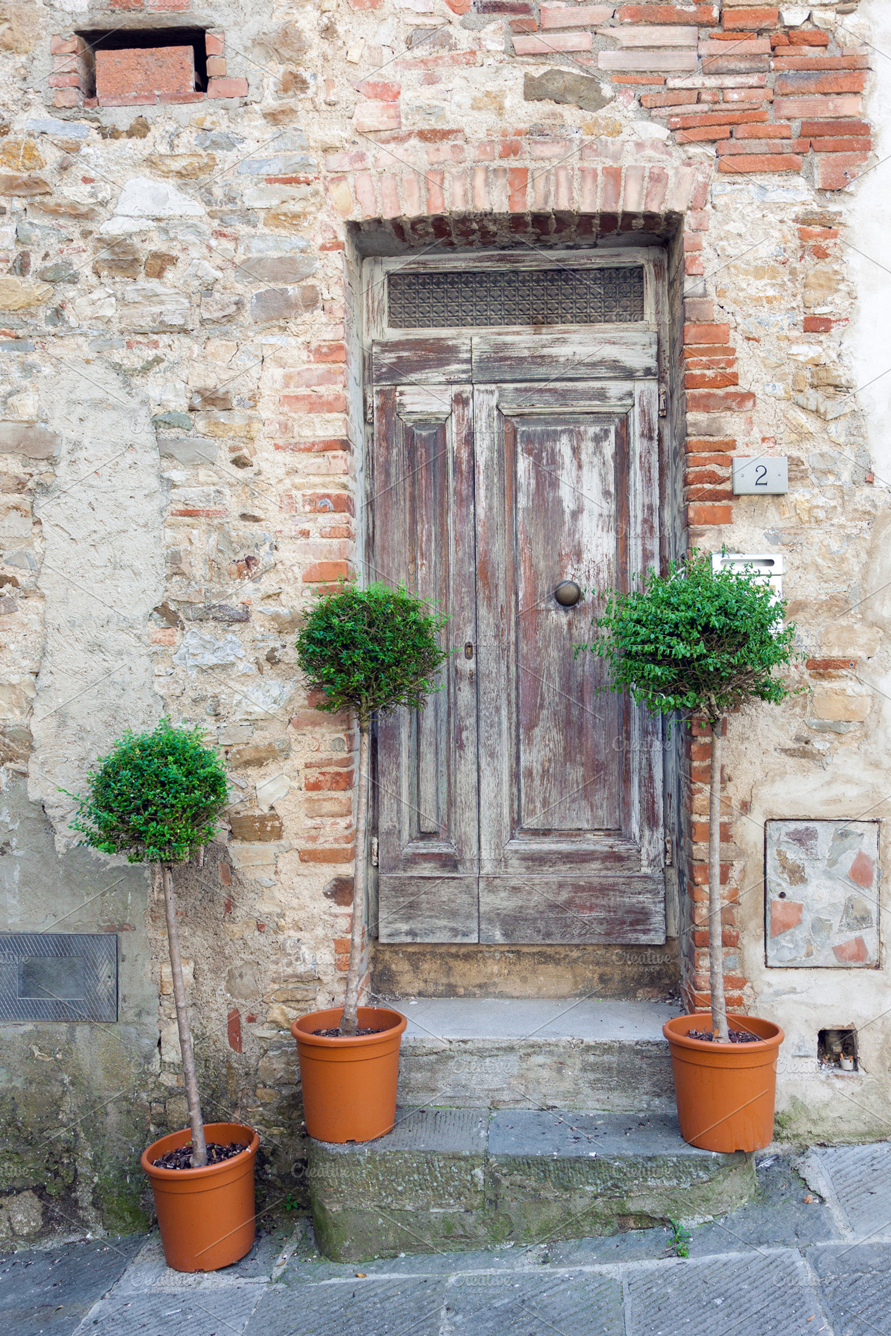 Old residential doors in Italy, an Architecture Photo by BOOCYS