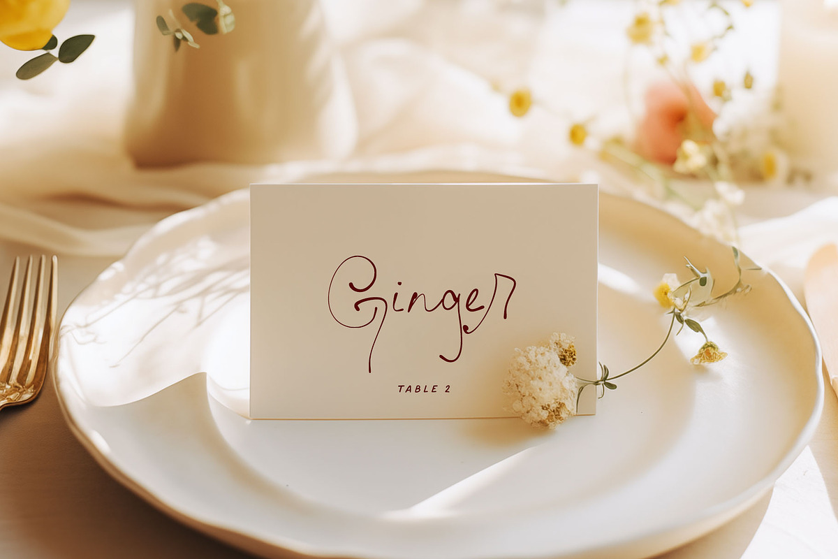 The Fioresque Handwritten Font, a Script Font by Calamar Studio (Photo 11 of 19)