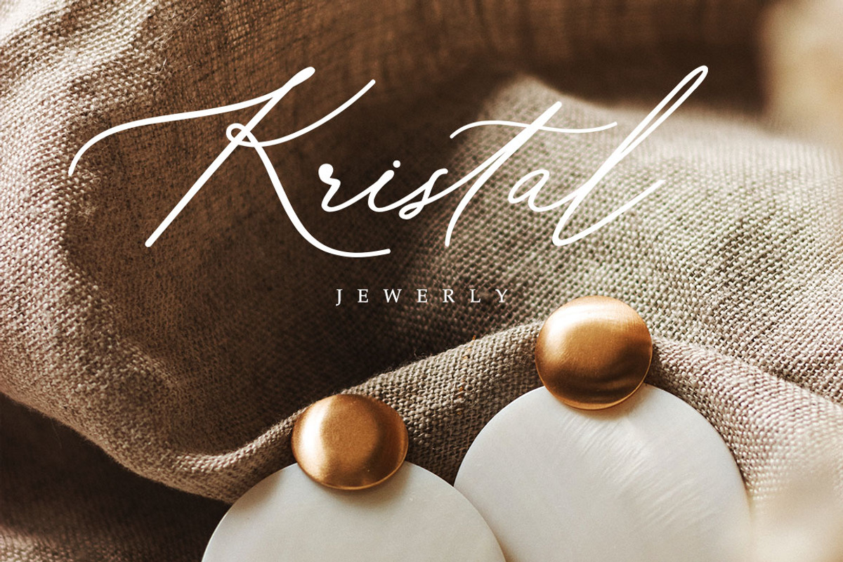 Bristhony, a Script Font by Queenopstudio (Photo 7 of 12)