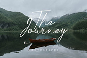 Veronica Hamish Signature Handwritte, a Script Font by UICreative (Thumbnail 2 of 6)