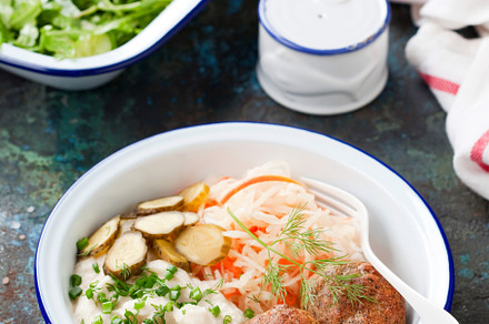 Cutlets with cauliflower and celery