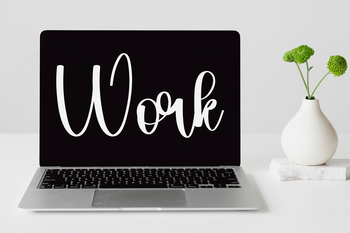 Daylight Saving, a Handwritten Font by InermediaSTUDIO (Photo 5 of 7)