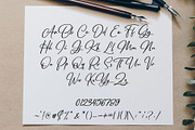 Billyonair | Signature Font, a Handwritten Font by Fontlicious (Thumbnail 7 of 7)