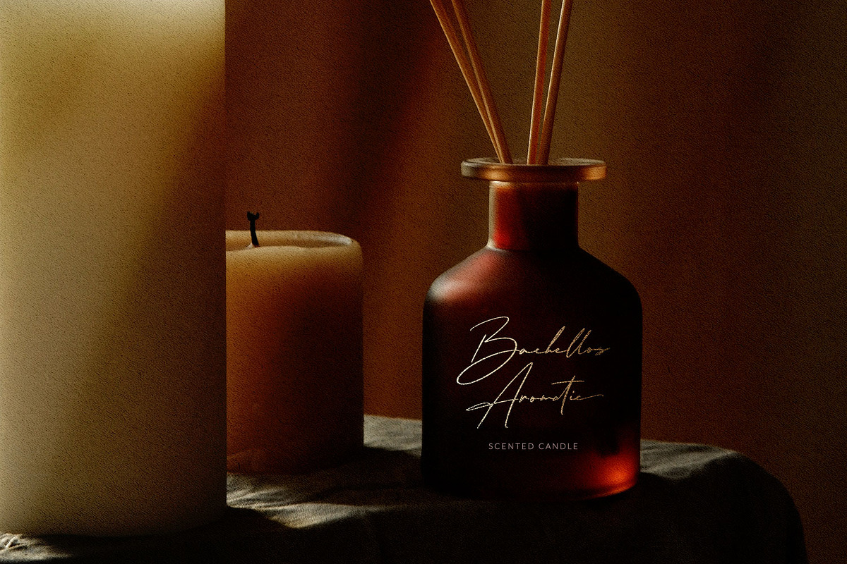 Signature Script Font - Los Merthina, a Script Font by Kotak Kuning Studio (Photo 6 of 9)