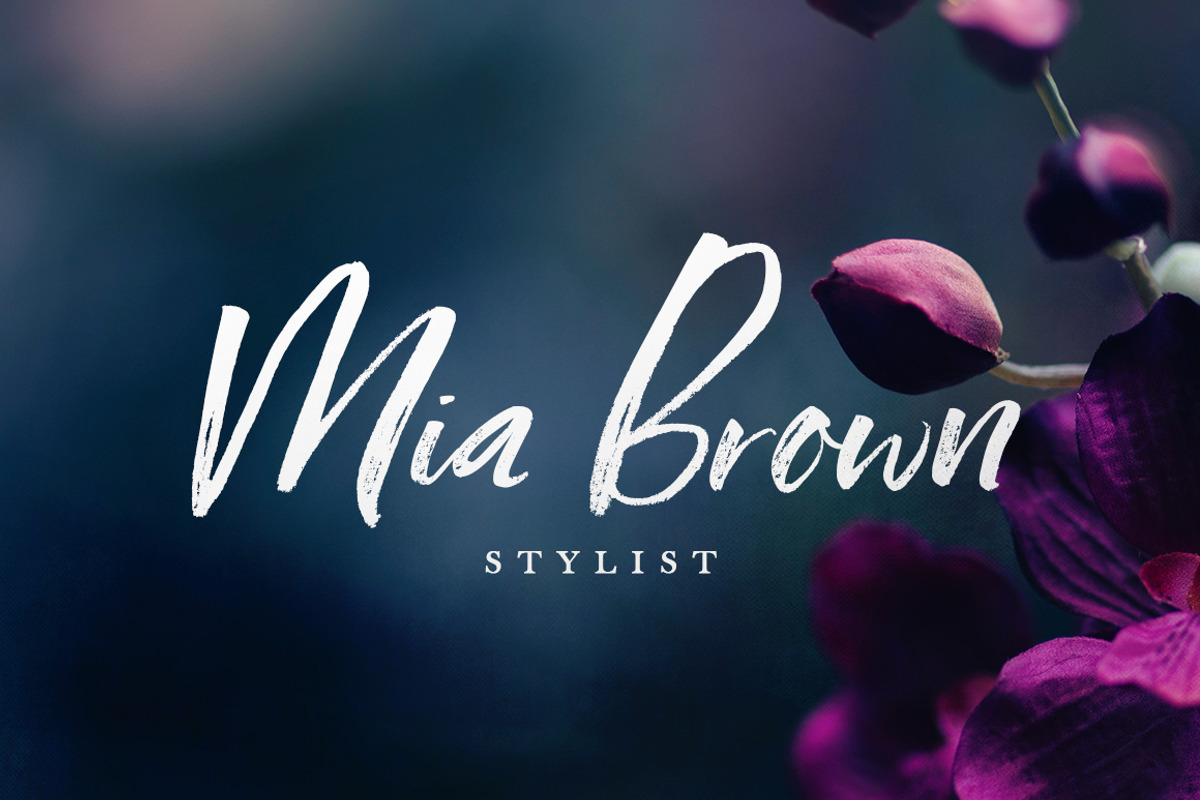 Southerner Brush Script Typeface preview 5