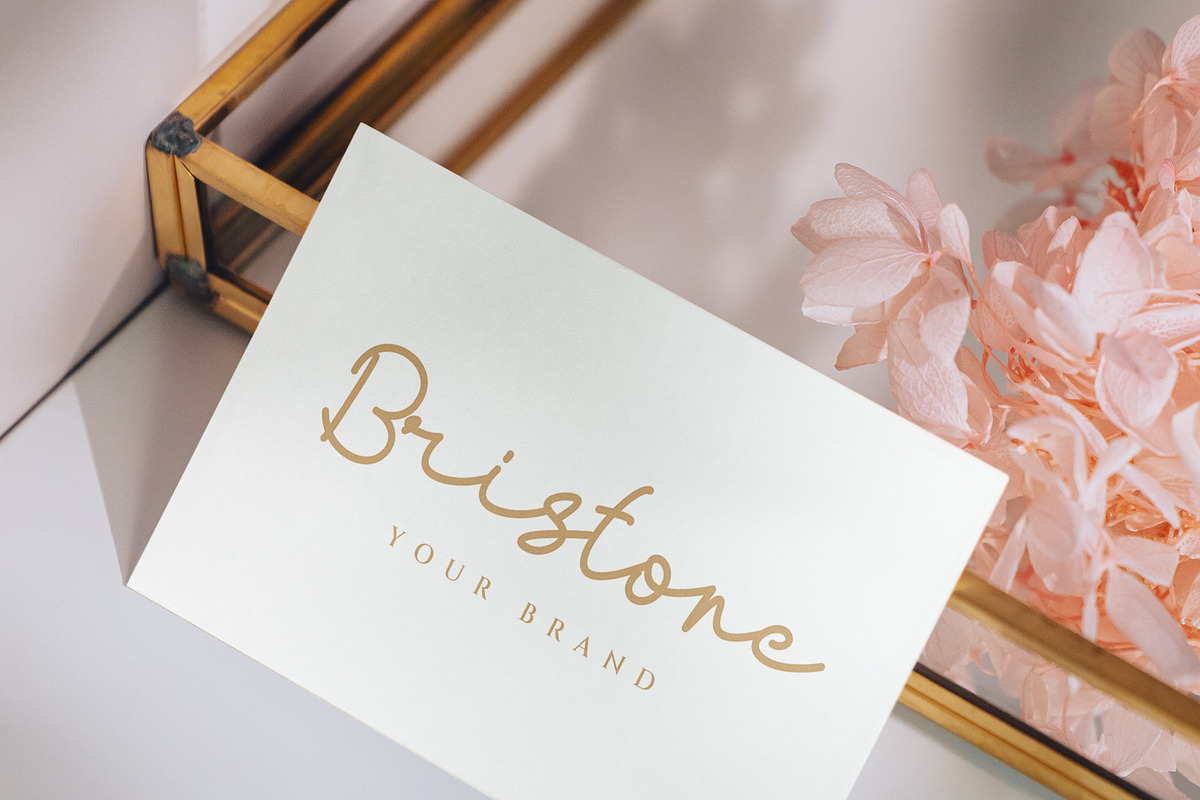 Farida Signature Script Font, a Script Font by Bilahstudio (Photo 5 of 12)