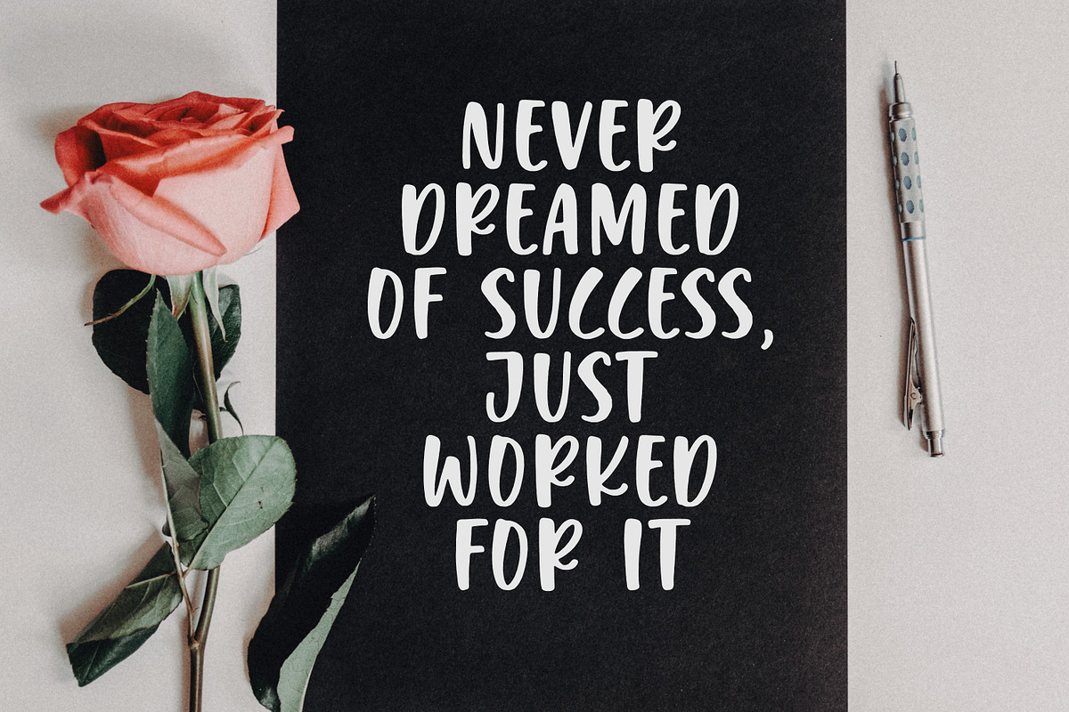 Raspberry Candy! Handwritten Font, a Handwritten Font by Balpirick Studio (Photo 3 of 6)