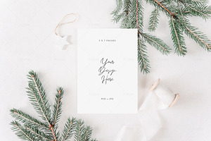5x7 Christmas Card Mockup, P05