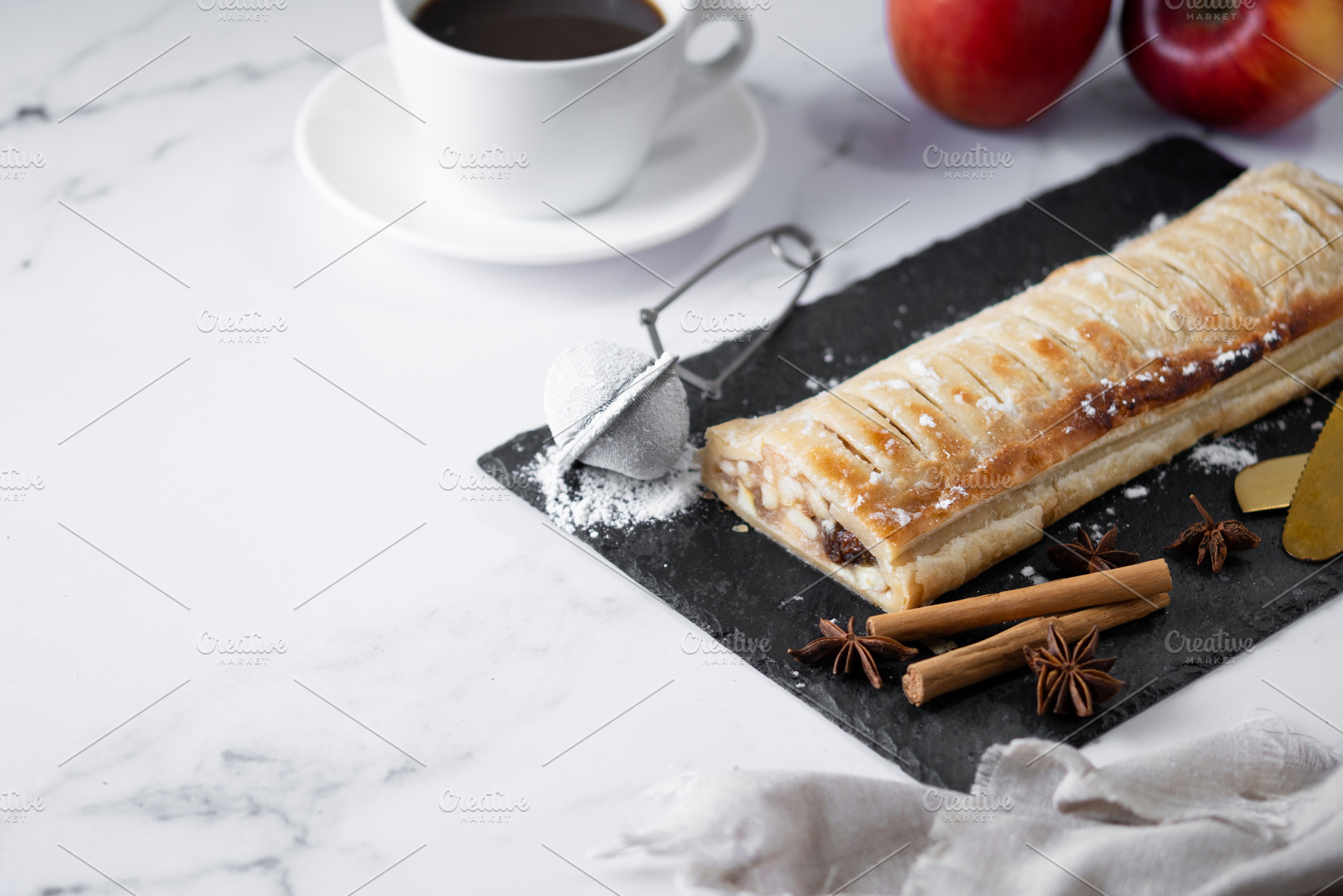 Homemade apple strudel slices, a Photo by etorres69