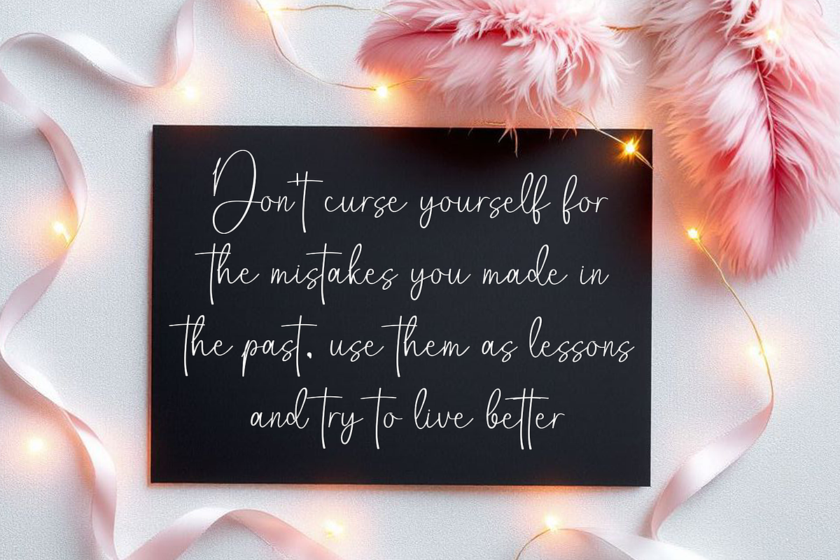 Vintage Handmade, a Handwritten Font by FreshTypeINK (Photo 6 of 8)