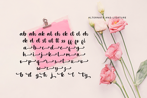 Sweetsoul - Sweet Calligraphy Font