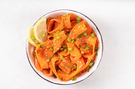 Viral trendy asian carrot salad