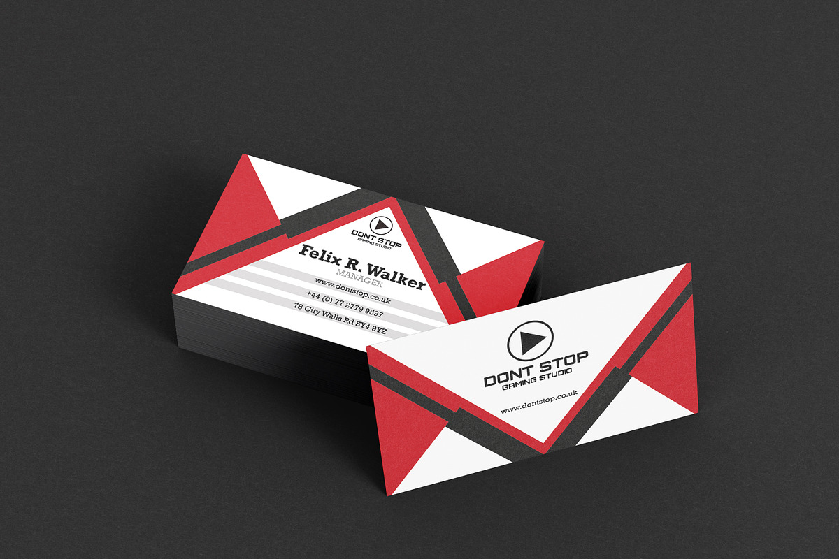Simple Business Card Template, a Business Card Template by GaiaaDesigns (Photo 3 of 4)
