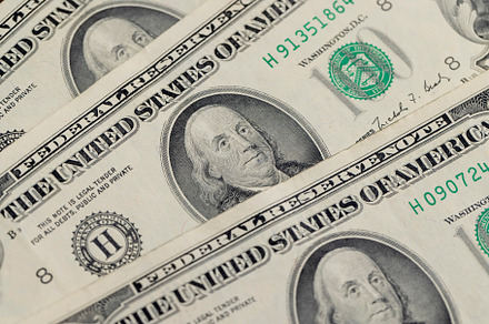 series dollars from 1990 that are legal tender, money with a face value of one