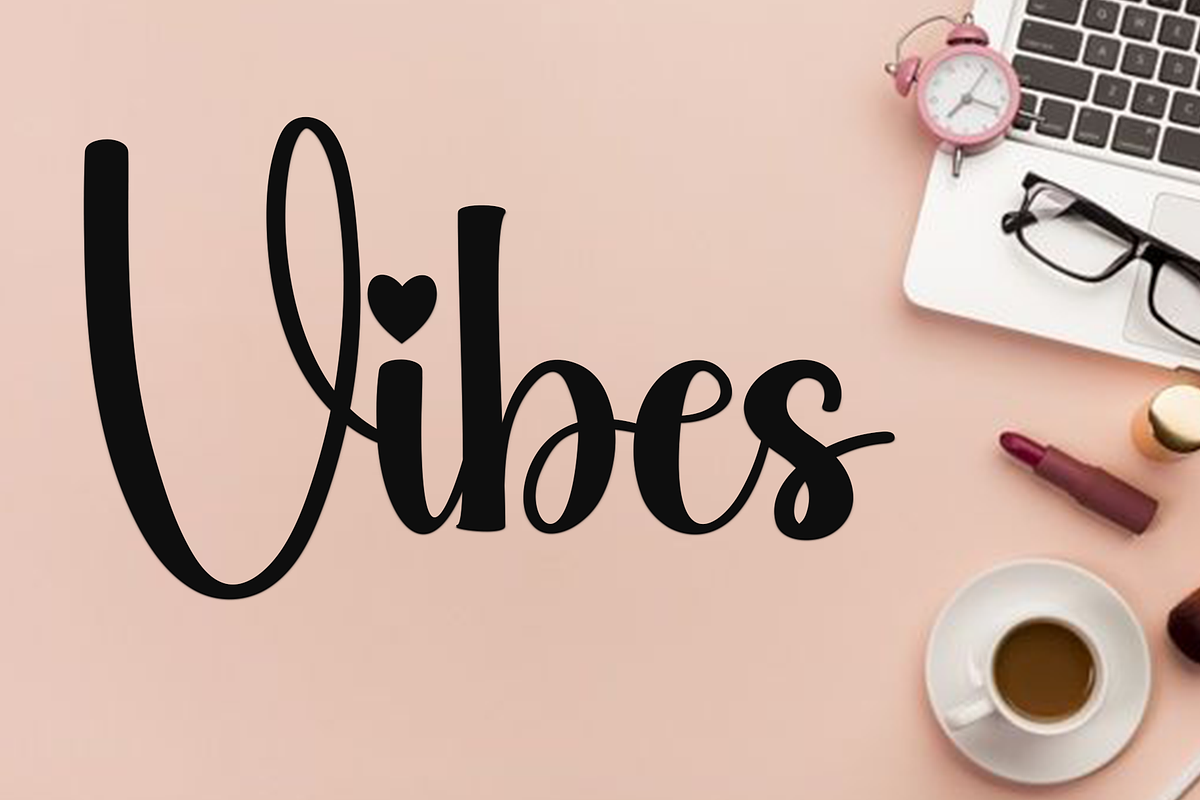 Beauty Calligraphy, a Handwritten Font by InermediaSTUDIO (Photo 4 of 7)