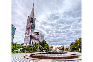 Fountain on Batumi Boulevard, an Architecture Photo by Leonid Andronov