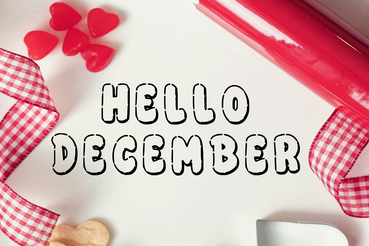 Holiday Cheerful, a Font by Limited.studio (Photo 2 of 6)