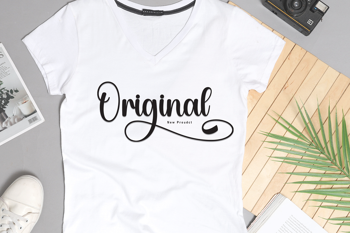 Signature | Script Font, a Handwritten Font by Scratchones (Photo 4 of 9)