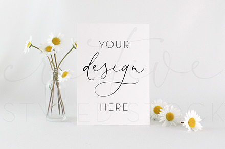 Wild Daisy 5x7 Card Mockup