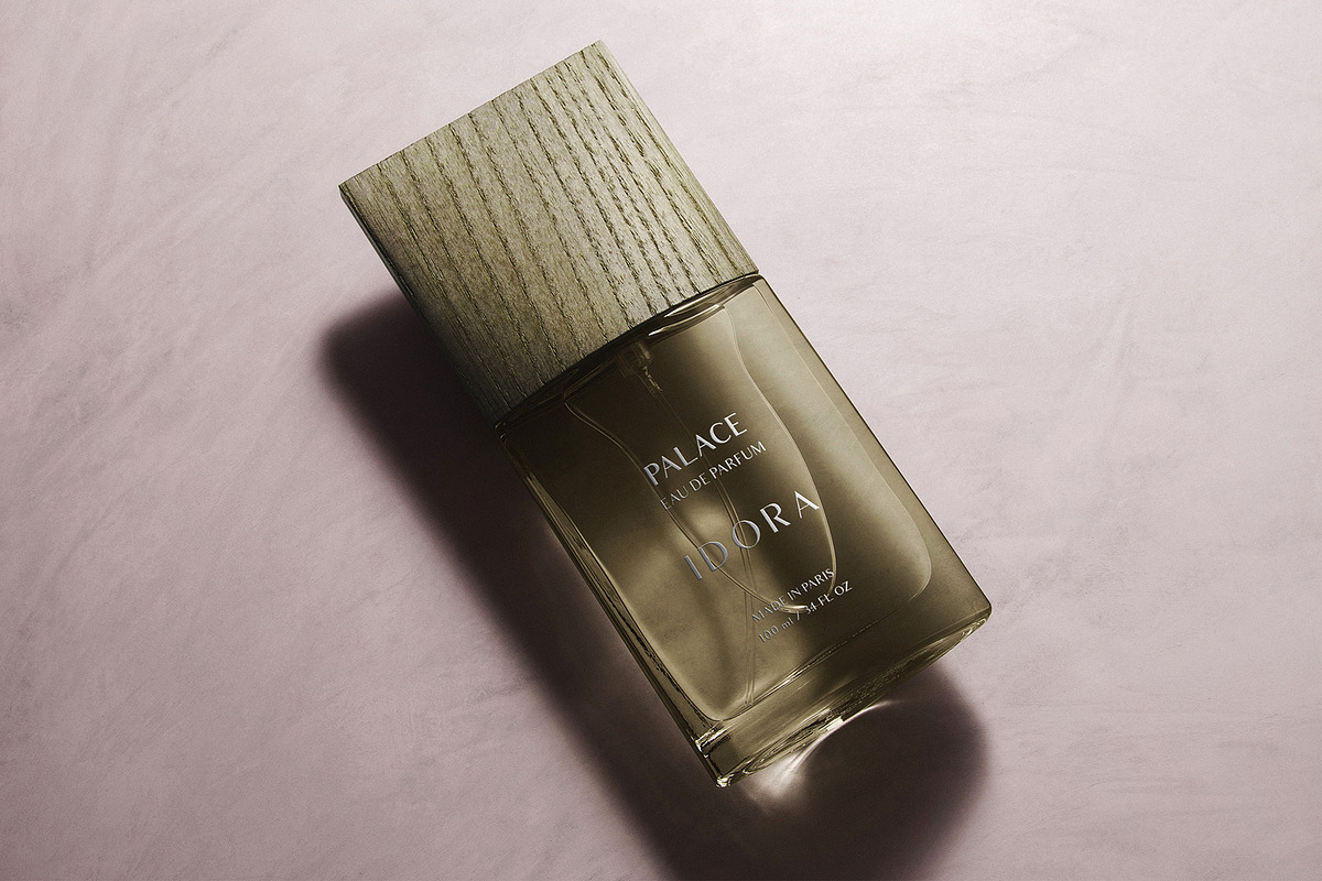 Logo Mockup Modern Parfum Wooden, a Product Mockup by Asylab (Photo 2 of 5)