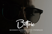 Chattrin Jaretha, a Script Font by pineungtype (Thumbnail 7 of 9)