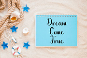 Blue Magnolia, a Handwritten Font by InermediaSTUDIO (Thumbnail 4 of 8)
