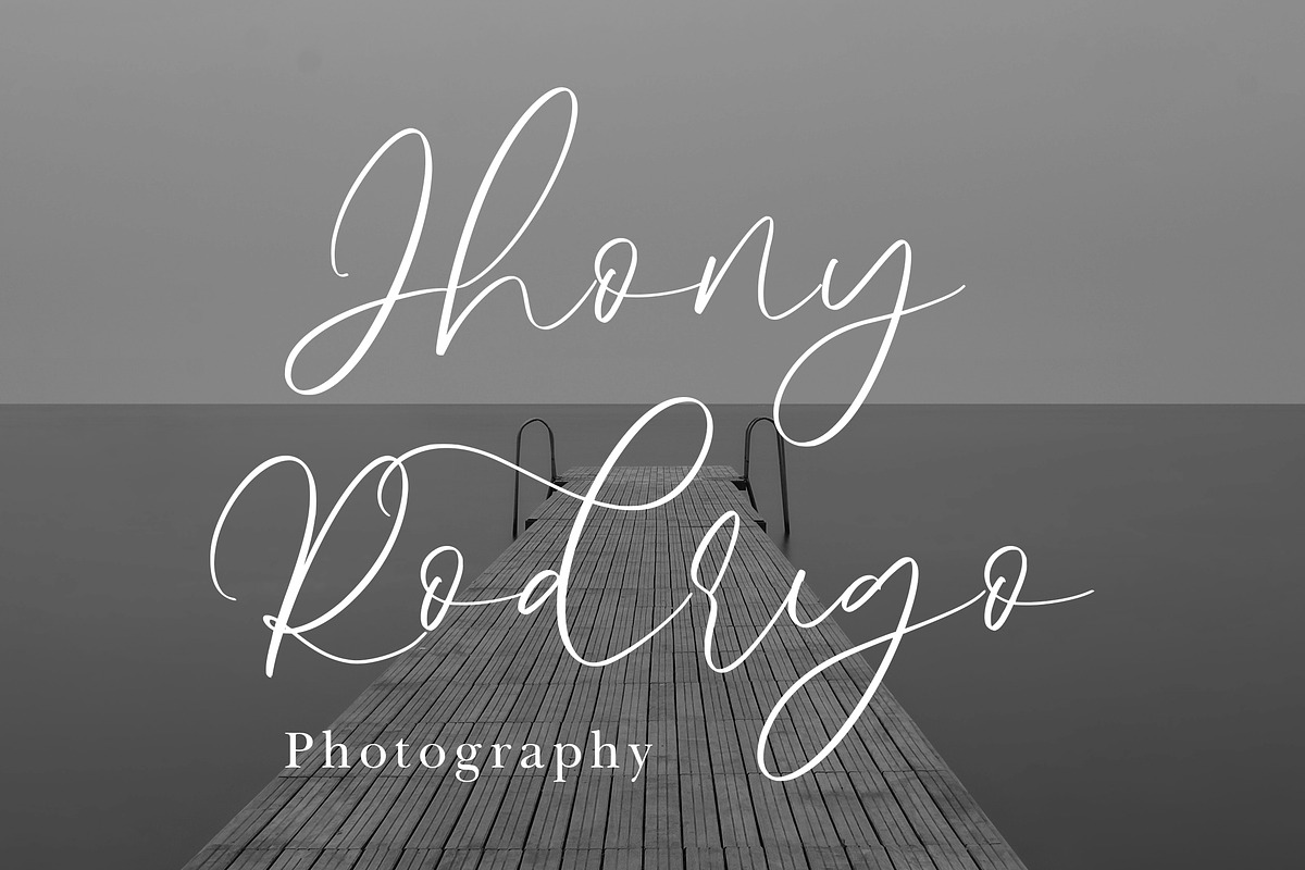 Broadloom, a Handwritten Font by HATFSTUDIO (Photo 4 of 8)