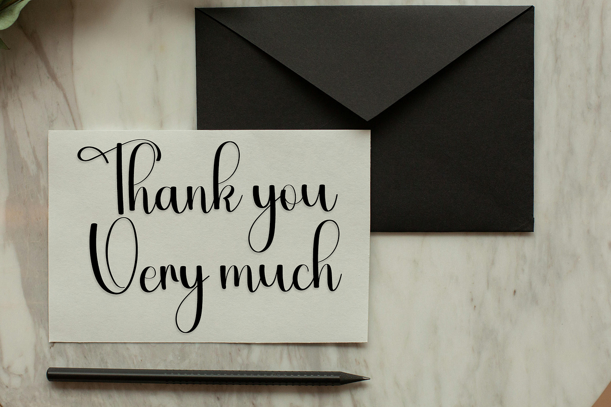 Autography, a Handwritten Font by InermediaSTUDIO (Photo 7 of 7)