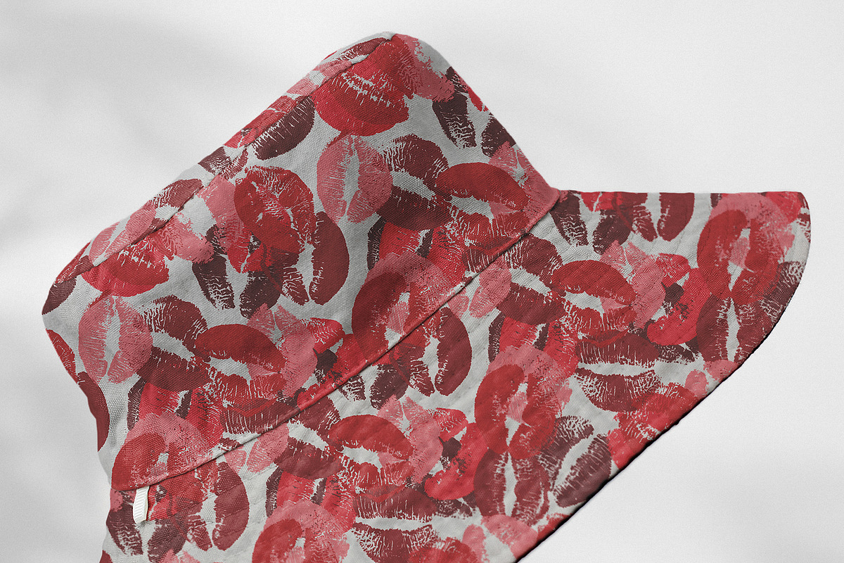 15 Seamless Lipstick Kisses Patterns, a Pattern Graphic by Kokoshka (Photo 11 of 15)