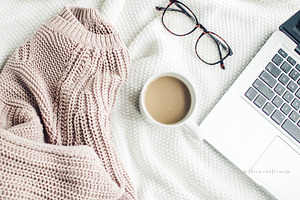 Cozy Styled Lifestyle-Sweater Coffee