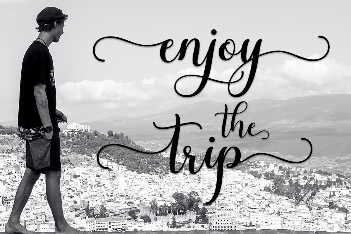 Houlding Script, a Script Font by Zane Studio (Photo 2 of 7)