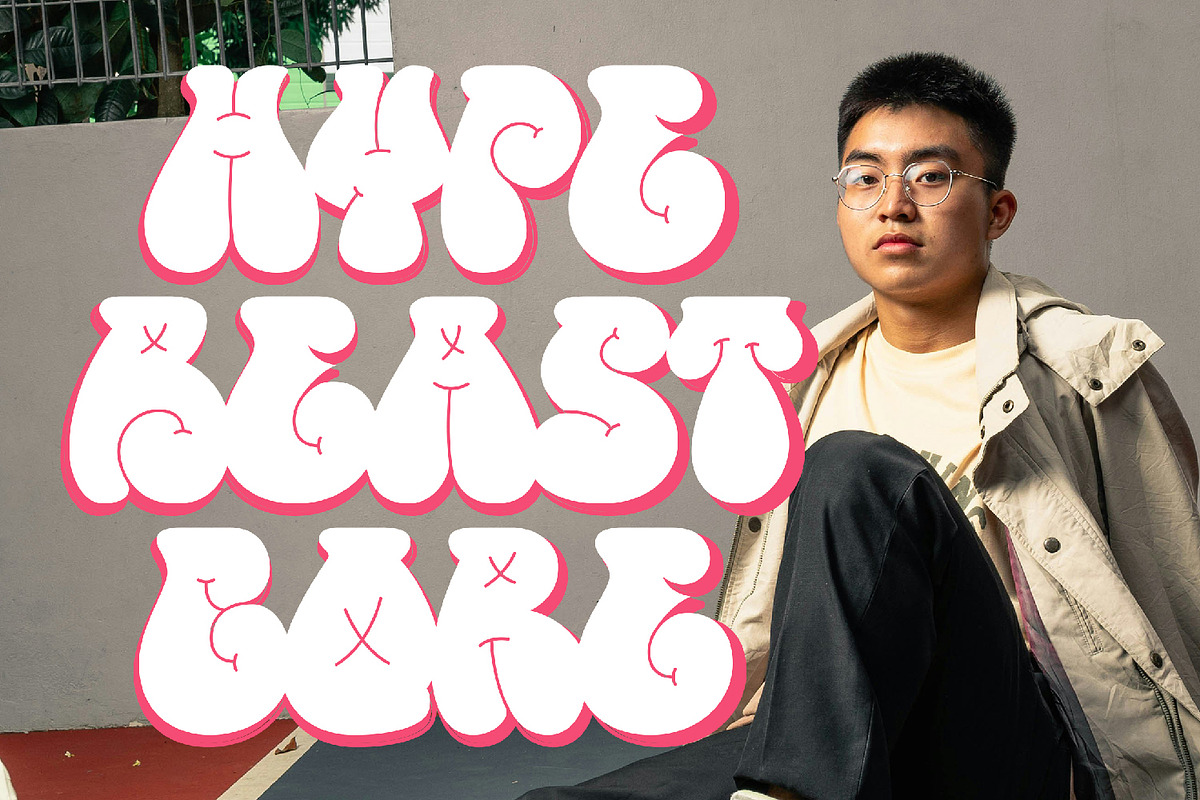 Bubble Spray - Grafitti Font, a Handwritten Font by AQR Studio (Photo 5 of 7)