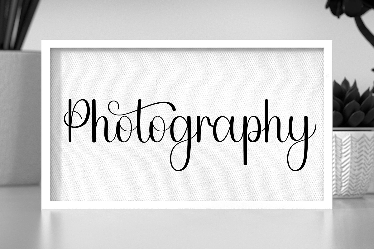 Autumn, a Handwritten Font by InermediaSTUDIO (Photo 4 of 8)