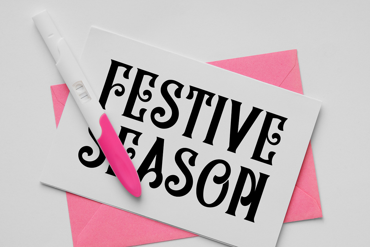 Fishtail Christmas, a Handwritten Font by Mini_World (Photo 4 of 7)