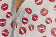 15 Seamless Lipstick Kisses Patterns, a Pattern Graphic by Kokoshka (Thumbnail 12 of 15)