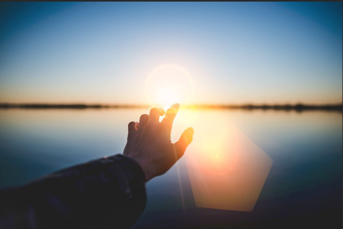 LENS FLARE OVERLAYS, a Brushes & More by voxelimages (Photo 9 of 11)