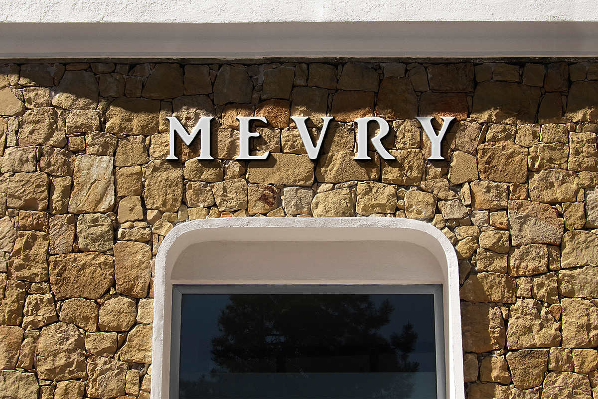Logo Mockup 3D Sign Luxury on Stone, a Product Mockup by Asylab (Photo 1 of 5)