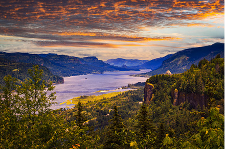 Sunset over Crown Point, Vista House, an Architecture Photo by Nick Fox