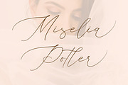 Femeanly - Casual script font, a Script Font by RantautypeStudio (Thumbnail 8 of 13)