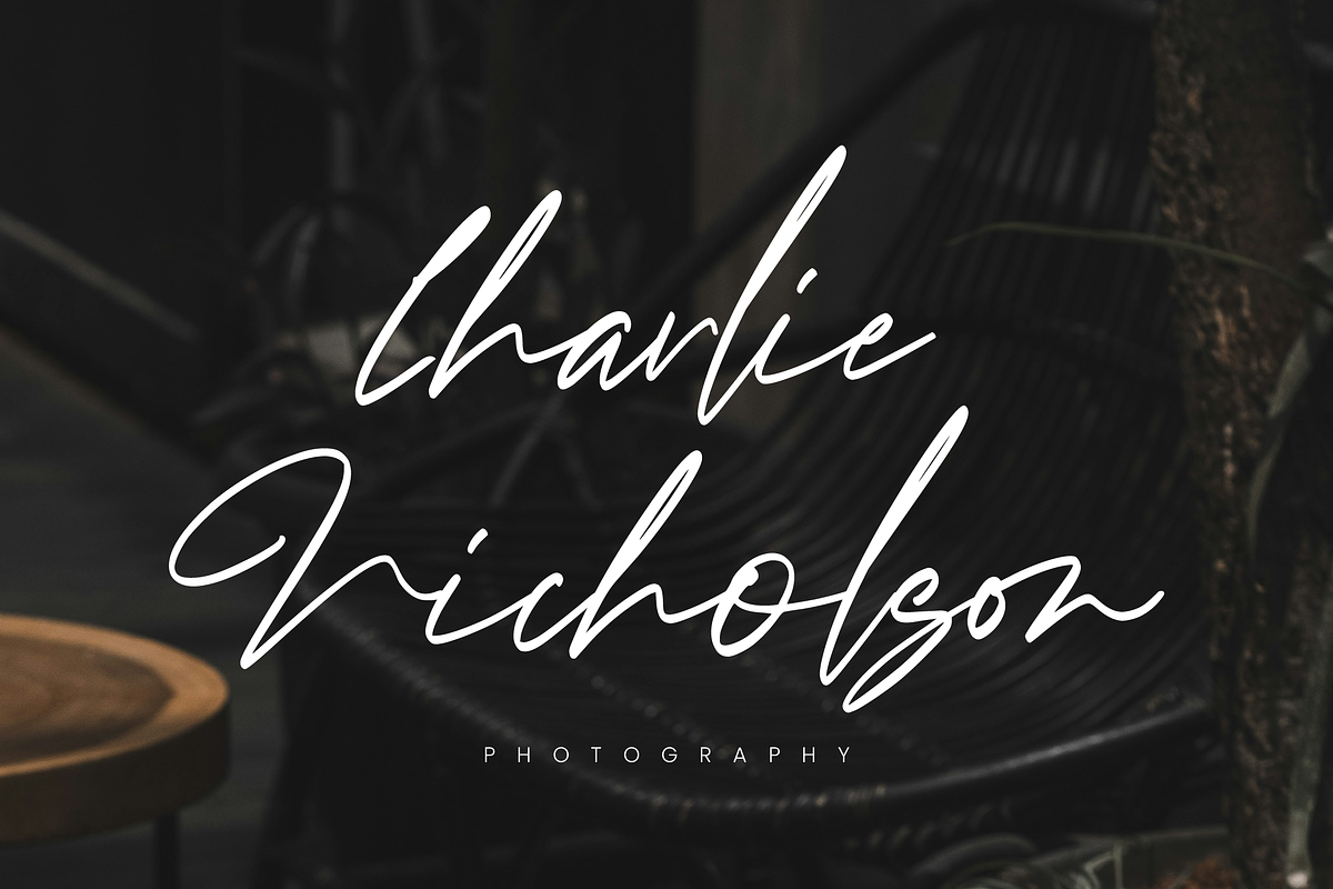 Hidzena - Classy Signature Font, a Script Font by Randi Irvan | Rvandtype (Photo 5 of 12)