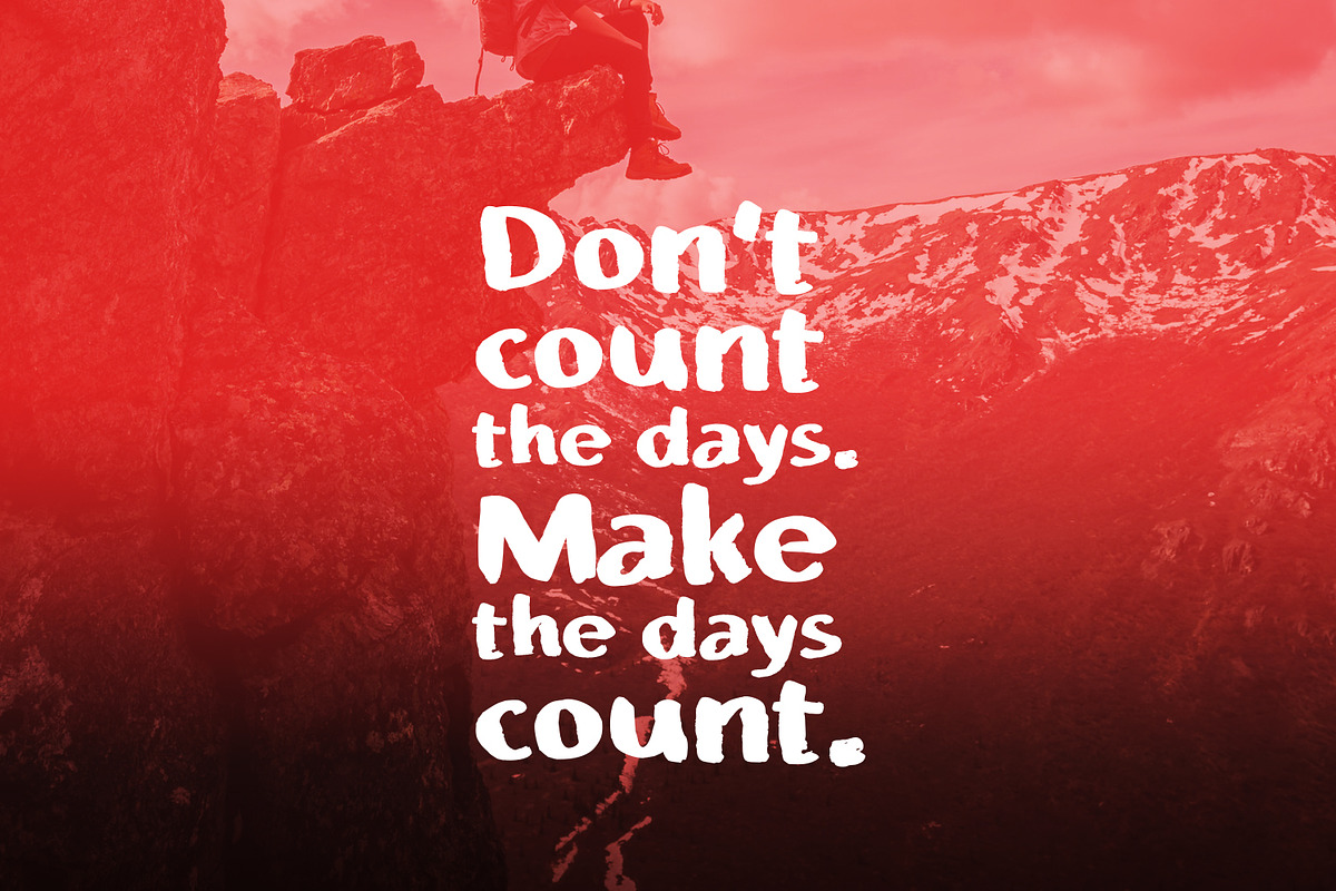 Boldera brush font preview 3