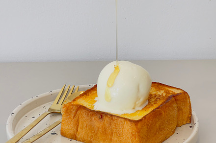 bread toast, ice cream and honey
