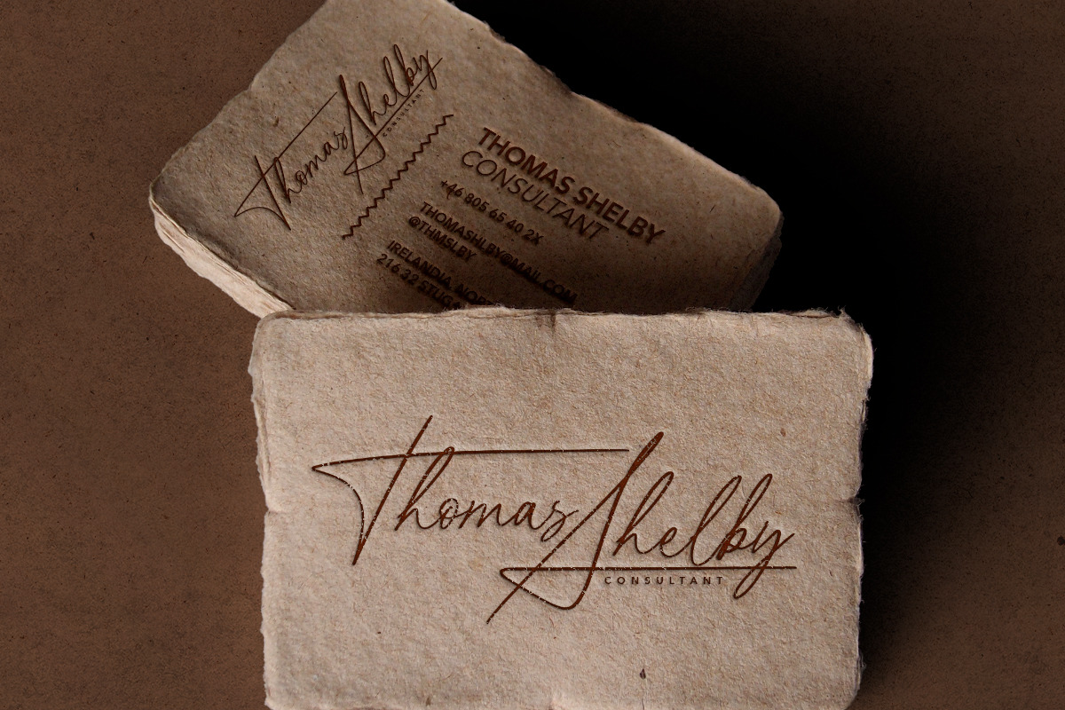 Donna Smith - Stylish Signature, a Script Font by Sarid Ezra (Photo 4 of 10)