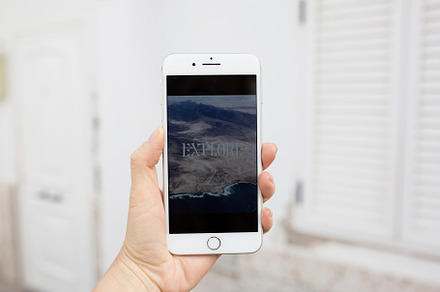 Iphone 5 In A Car Photo preview 6