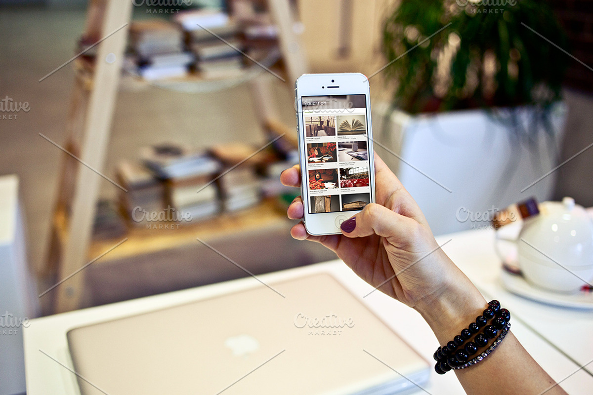 6 iPhone photo mockups, an iPhone Mockup by show it better (Photo 3 of 5)