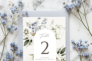 Airy Blue Floral, a Decorative Illustration by heyiamalice (Thumbnail 8 of 11)